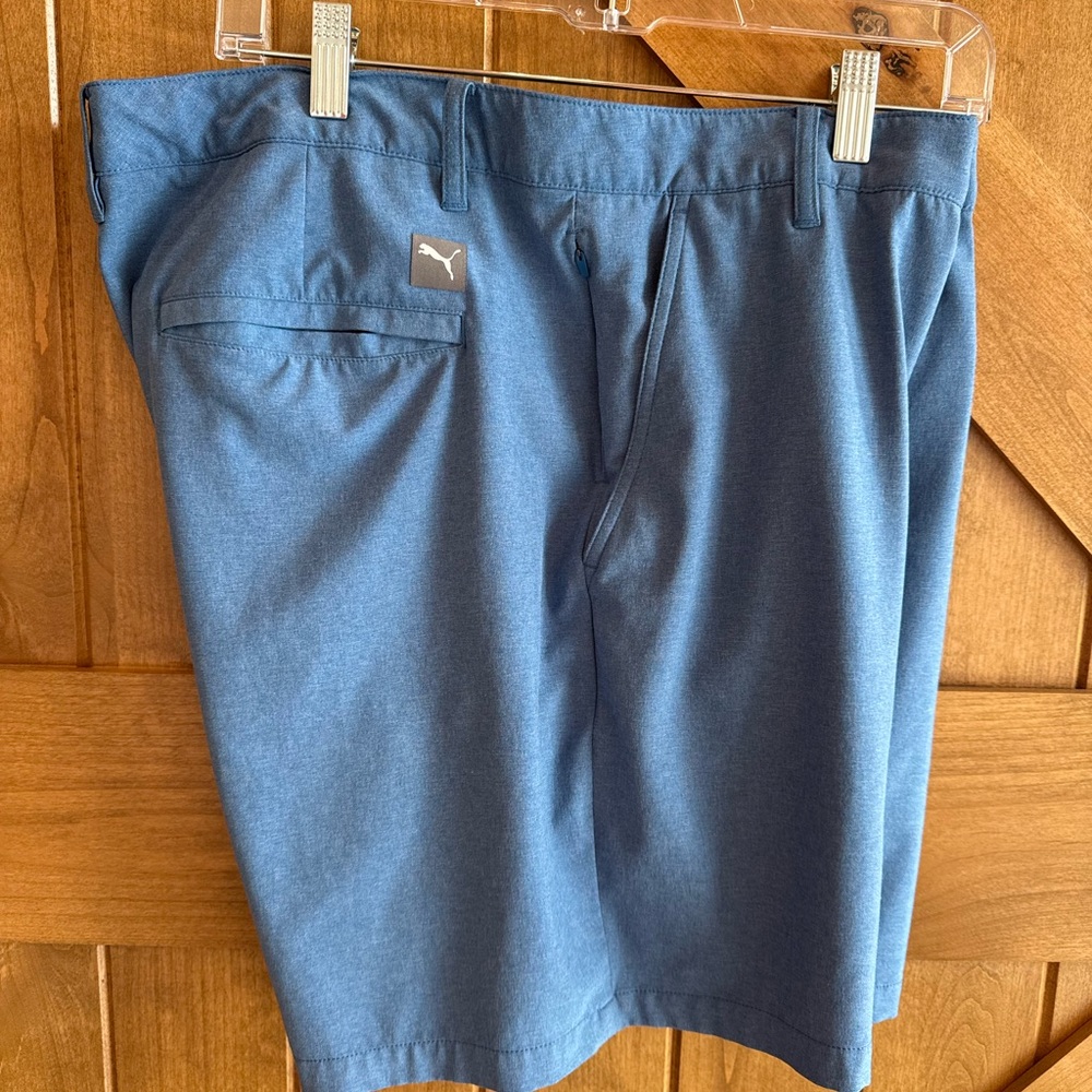 Puma waist  38 7 inch blue golf shorts